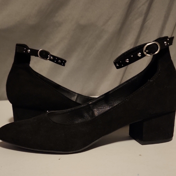 CL by Laundry Black Suede Block Heel Pumps - Picture 1 of 8